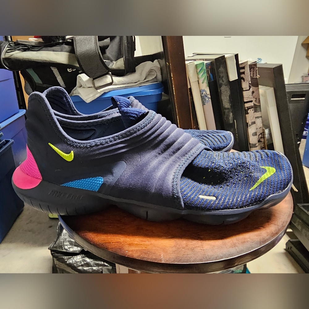 Nike Men's Navy and Neon Slip-On Shoes